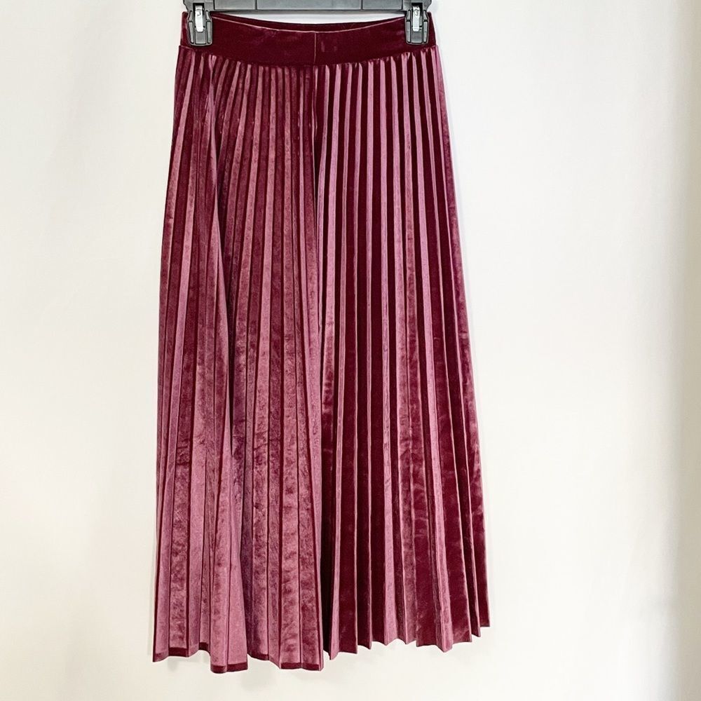 🟢Aphrodite Story Long Maroon/plumb Pleated Velvet Skirt Size 1 - Picture 5 of 5